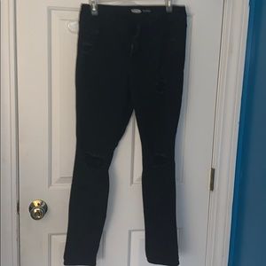 Black distressed skinny jeans